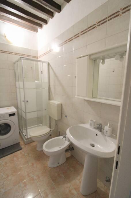 Apartemen Beautiful Center - Posti Auto Privati Prenotabili *